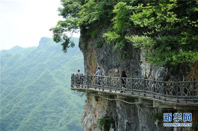 （经济）（5）贵州万山：废弃矿山变旅游景点