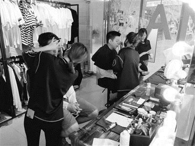 点击进入下一页