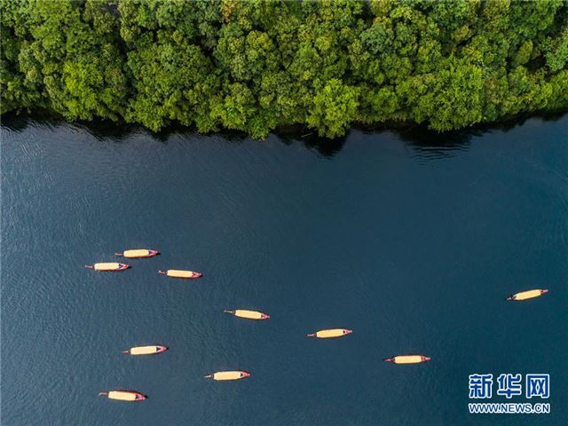 （美丽中国）（1）浙江建德：17℃江水送清凉