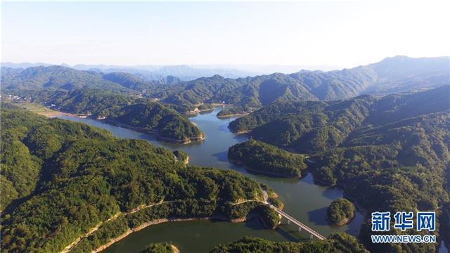 （环境）（1）重庆石柱：太阳湖景美不胜收