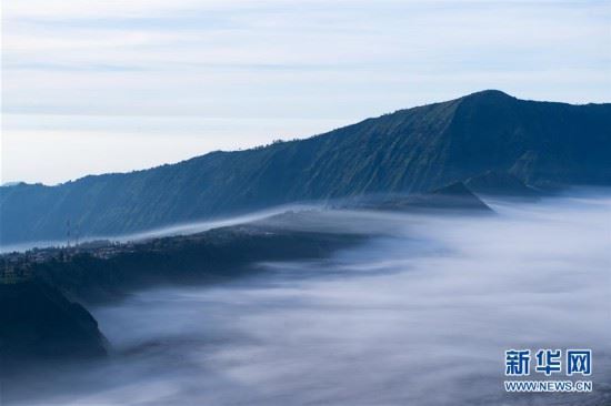 （国际）（4）清晨的布罗莫火山群