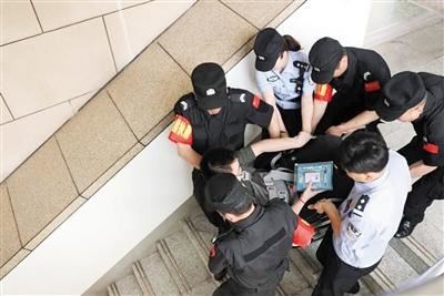 点击进入下一页