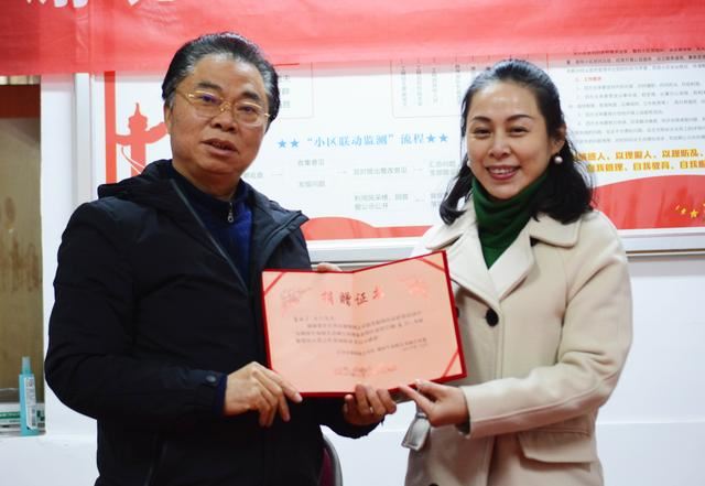 温暖公益行—长沙市谢晓钢美术馆举行空调捐赠仪式