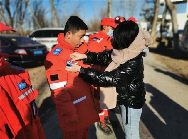 爱心企业寒冬送温暖·助力应急救援志愿服务