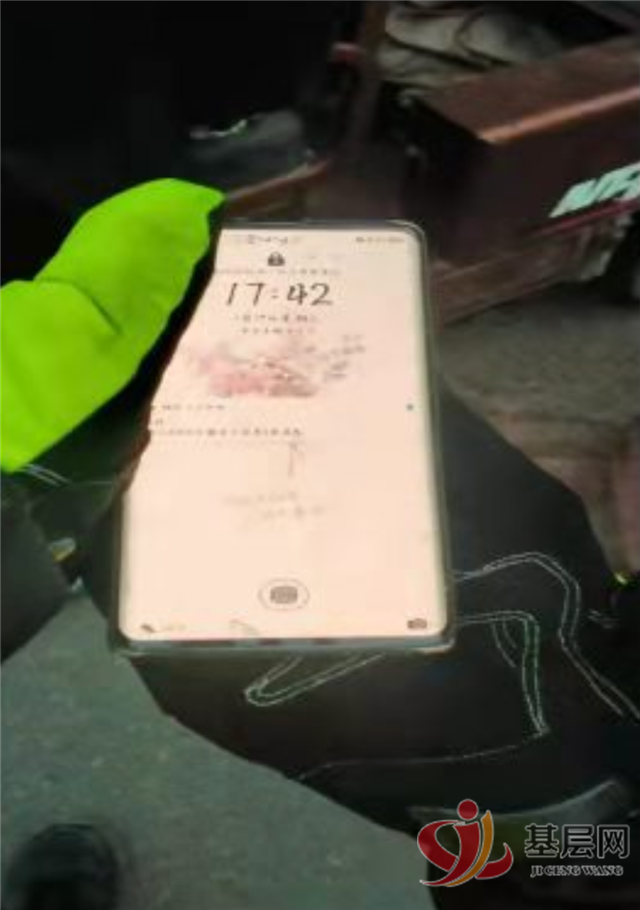 12141096721694442_96.png