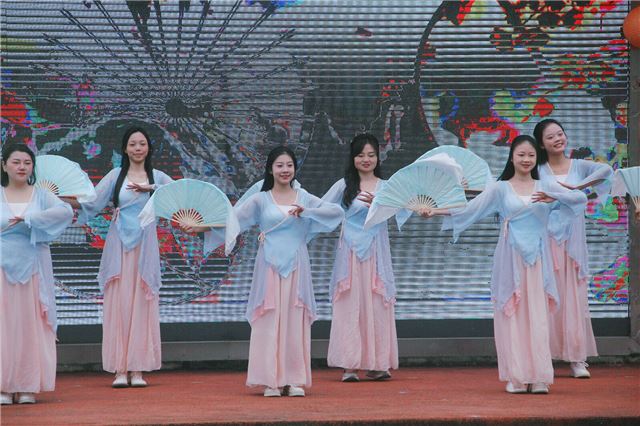 145927850224213_140.jpg 145927850224213_140.jpg