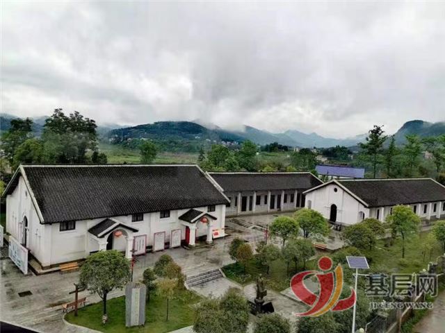 10321231565394681_75.jpg 10321231565394681_75.jpg