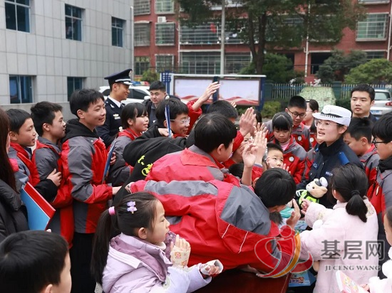 08433409839475538_92.png 08433409839475538_92.png