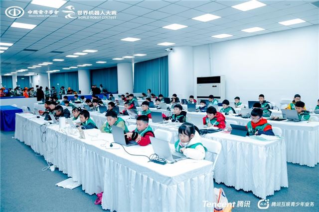 1822082260232776_84.jpg 1822082260232776_84.jpg