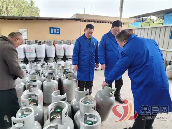 10533335719096469_92.jpg 10533335719096469_92.jpg